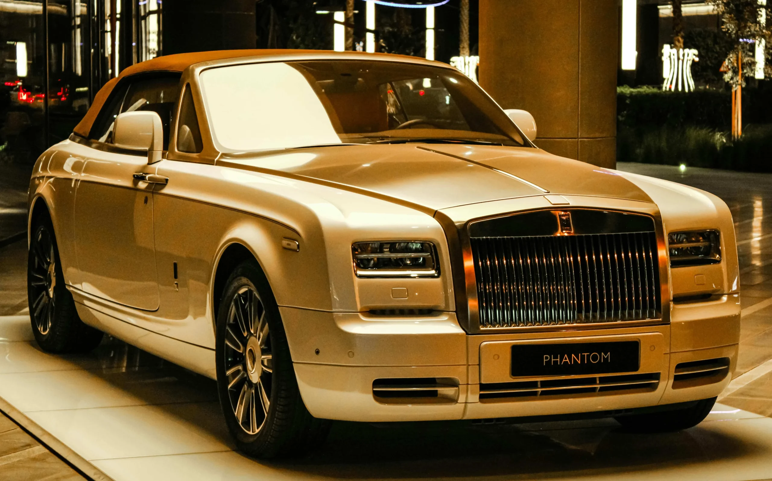 Toronto limo service rolls royce